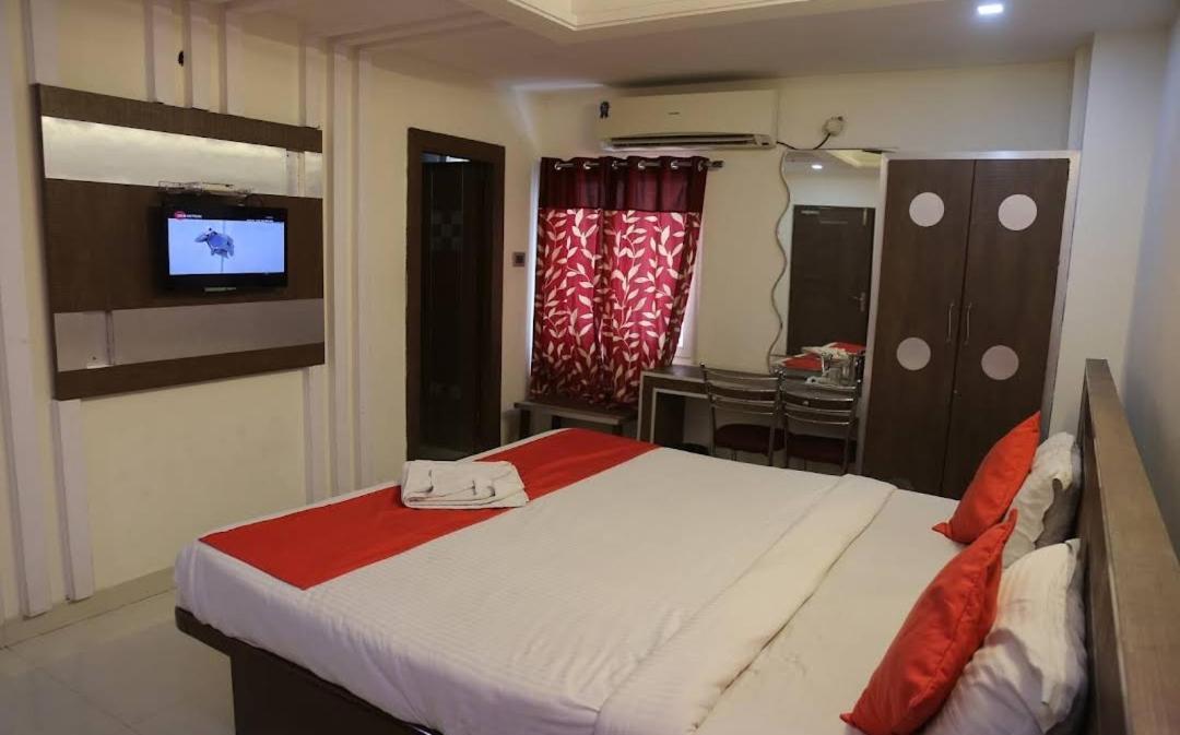 Padmavathi Family Guest House Visakhapatnam Exterior foto